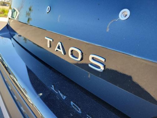 2025 Volkswagen Taos 1.5T SEL