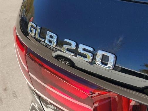 Black 2024 Mercedes-Benz GLB 250 Base 4MATIC