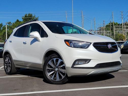 White Frost Tri-Coat 2018 Buick Encore Essence
