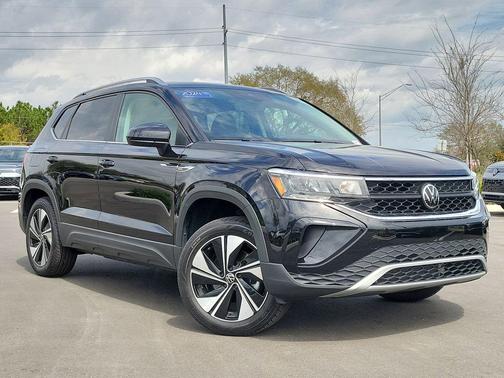 2024 Volkswagen Taos 1.5T SE