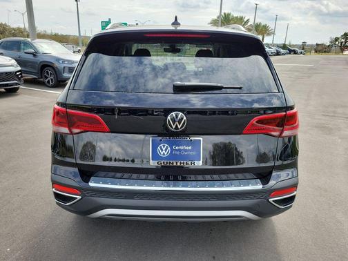 2024 Volkswagen Taos 1.5T SE