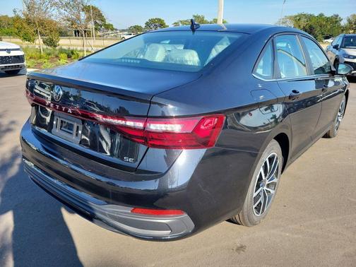 2026 Volkswagen Jetta 1.5T SE