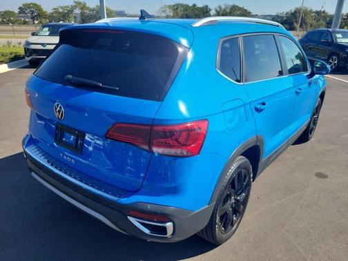 2024 Volkswagen Taos 1.5T SE