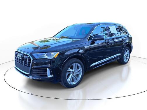 2022 Audi Q7 55 Premium Plus