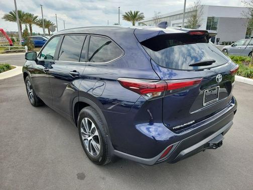 2024 Toyota Highlander XLE