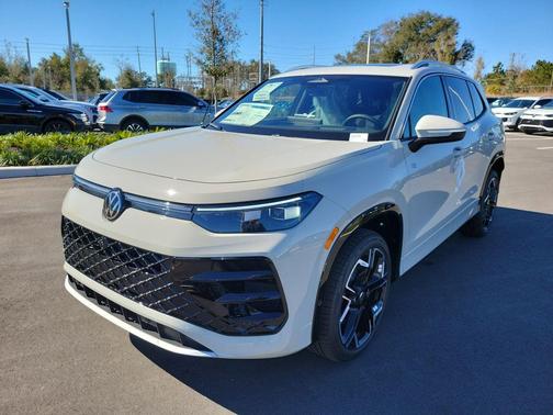 2026 Volkswagen Tiguan 2.0T SEL R-Line