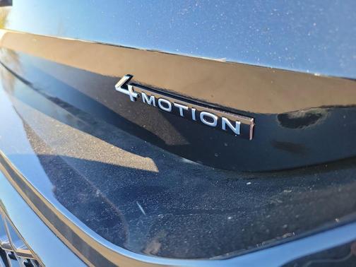 2025 Volkswagen Tiguan 2.0T SE R-Line Black