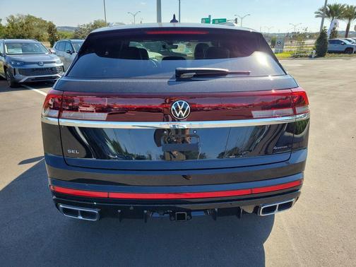 2026 Volkswagen Atlas Cross Sport 2.0T SEL Premium R-Line