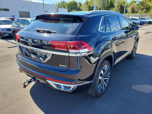 2022 Volkswagen Atlas Cross Sport 3.6L V6 SEL Premium R-Line