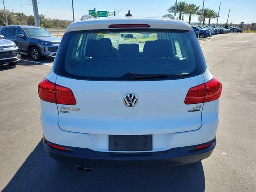 2018 Volkswagen Tiguan Limited 2.0T