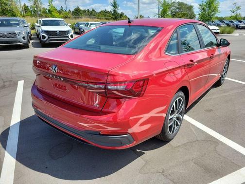 Kings Red Metallic 2026 Volkswagen Jetta 1.5T SE