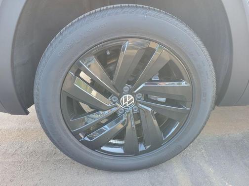 2021 Volkswagen Atlas Cross Sport 3.6L V6 SE w/Technology