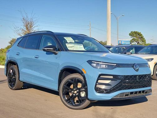 2025 Volkswagen Tiguan 2.0T SE R-Line Black