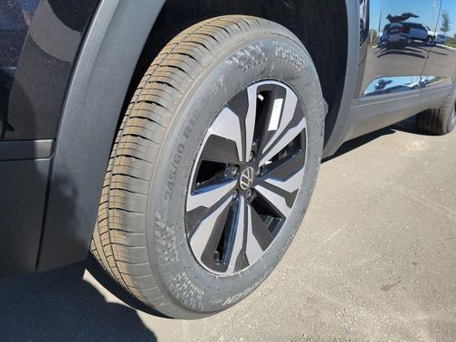 2026 Volkswagen Atlas Cross Sport 2.0T SE