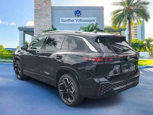 2025 Volkswagen Tiguan 2.0T SEL R-Line