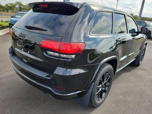 2018 Jeep Grand Cherokee Altitude