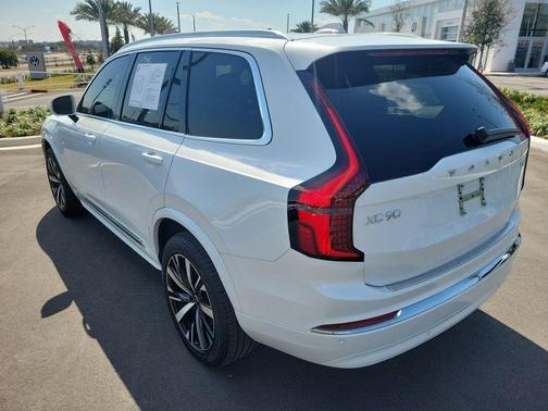 2025 Volvo XC90 Plug-In Hybrid T8 Core 7-Seater