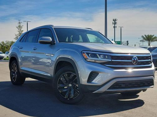 2022 Volkswagen Atlas Cross Sport 3.6L V6 SE w/Technology