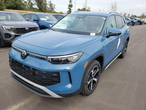 2025 Volkswagen Tiguan 2.0T SE