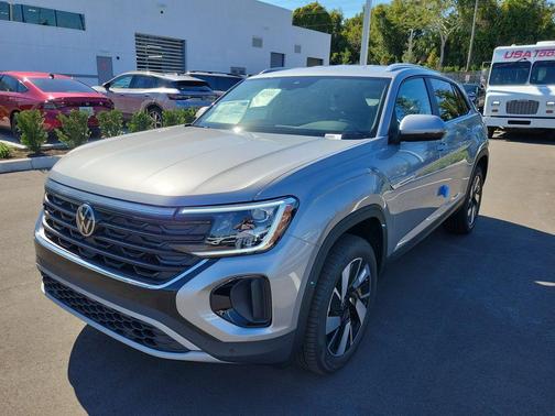 2026 Volkswagen Atlas Cross Sport 2.0T SE w/Technology