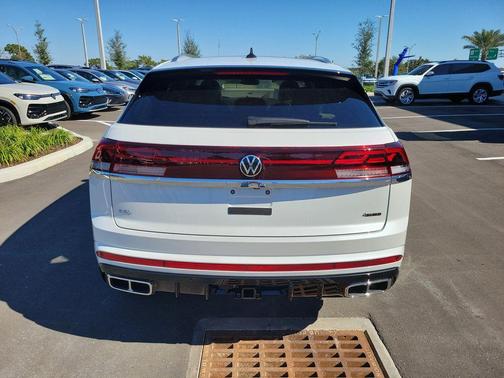 2026 Volkswagen Atlas Cross Sport 2.0T SEL Premium R-Line