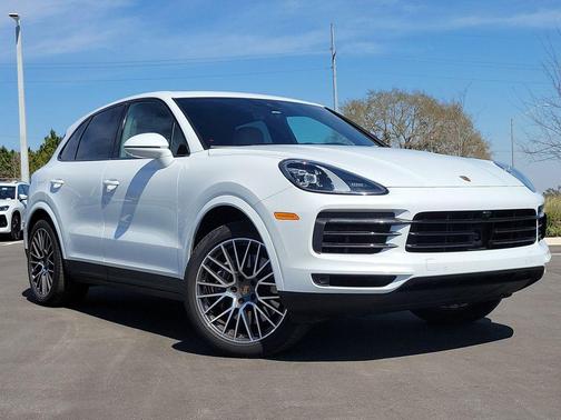 2022 Porsche Cayenne 