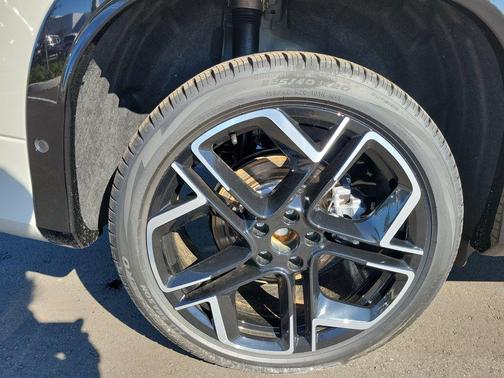 2026 Volkswagen Tiguan 2.0T SEL R-Line