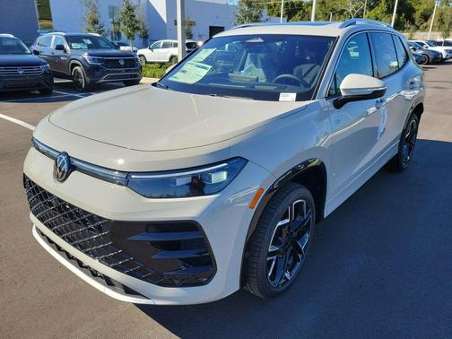 2026 Volkswagen Tiguan 2.0T SEL R-Line