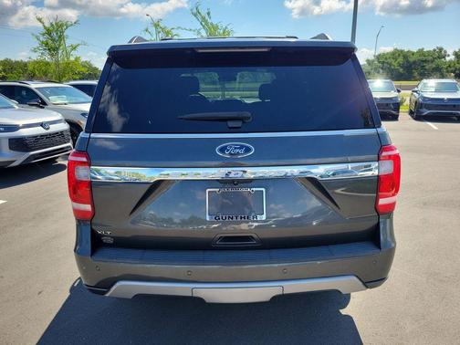 Magnetic Gray 2018 Ford Expedition XLT