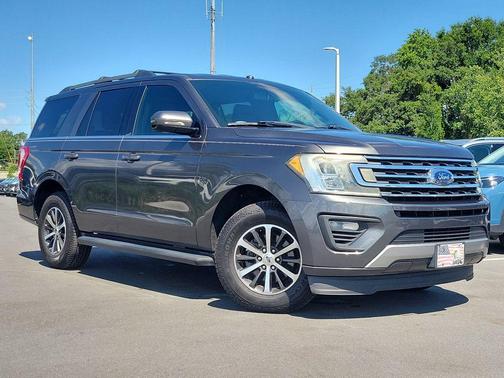 Magnetic Gray 2018 Ford Expedition XLT
