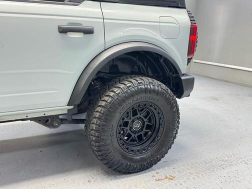 2022 Ford Bronco Base 4-Door