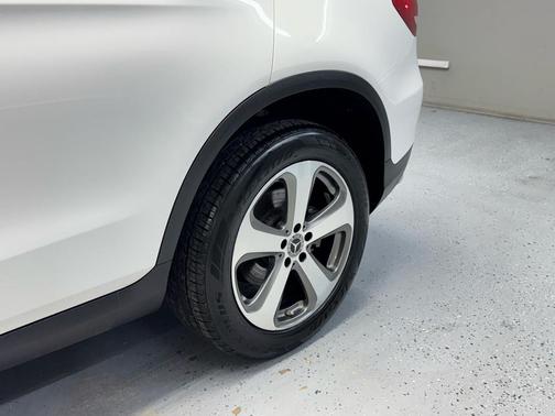 2019 Mercedes-Benz GLC 300 Base