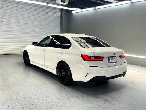 2021 BMW 330 330i