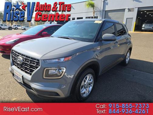 2023 Hyundai VENUE SE