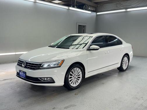 2017 Volkswagen Passat 1.8T SE