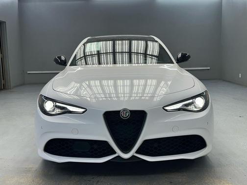 2022 Alfa Romeo Giulia Ti