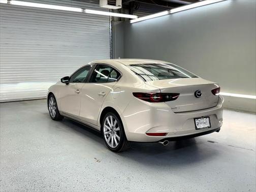 2023 Mazda Mazda3 FWD w/Preferred Package