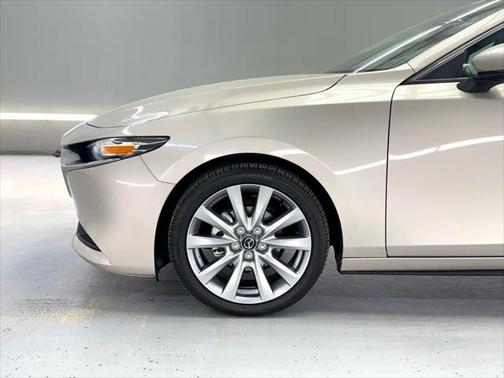 2023 Mazda Mazda3 FWD w/Preferred Package