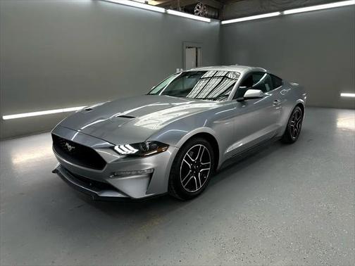 2022 Ford Mustang EcoBoost