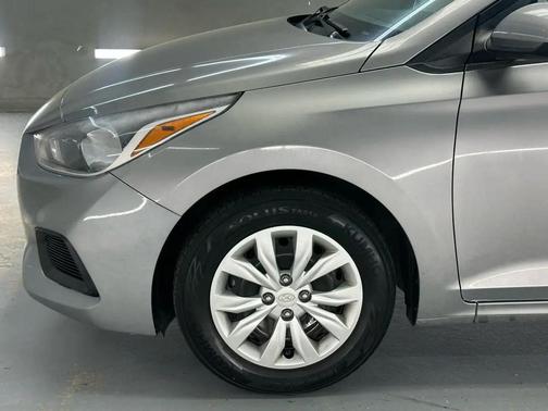 GRAY 2021 Hyundai Accent SE