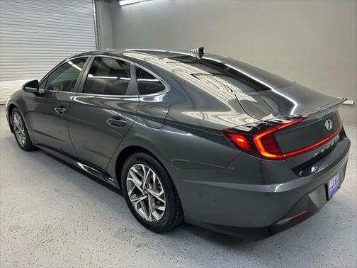 2022 Hyundai SONATA SEL