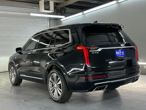 2021 Cadillac XT6 Premium Luxury FWD