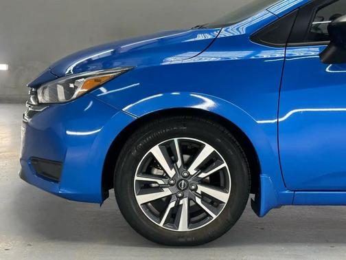 Blue 2024 Nissan Versa 1.6 S