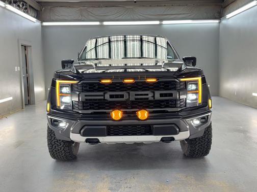 2023 Ford F-150 Raptor SuperCrew 4WD