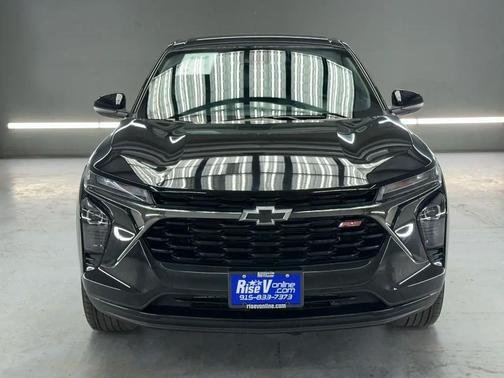 Black 2024 Chevrolet Trax 1RS