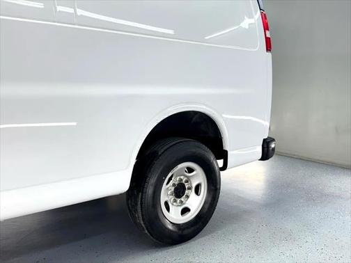 2022 GMC Savana 3500 G3500 Cargo Ext