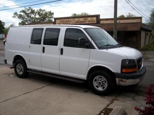 2017 GMC Savana 2500 Work Van