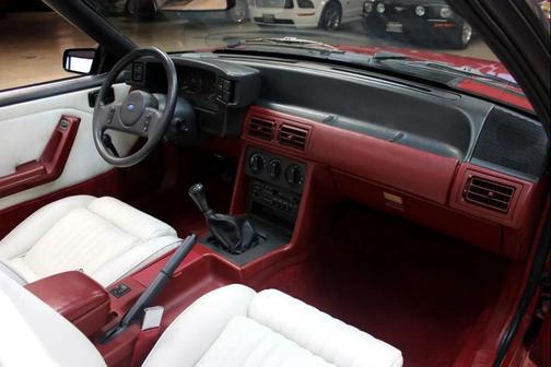 1987 Ford Mustang GT