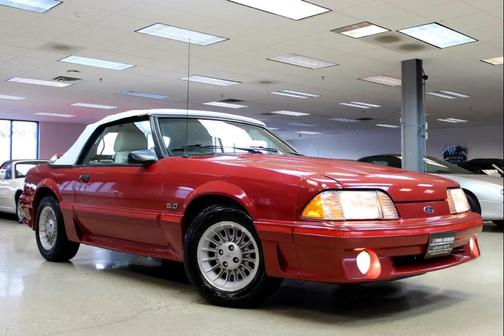 1987 Ford Mustang GT