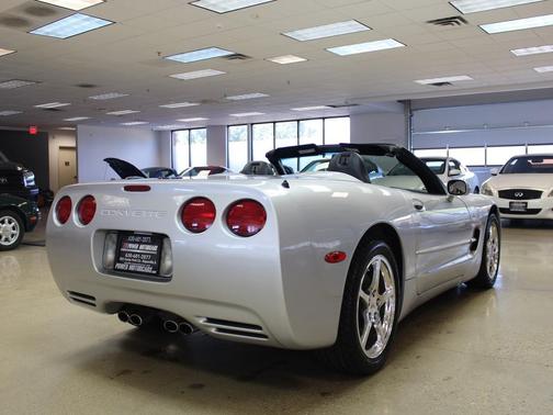 2002 Chevrolet Corvette Base